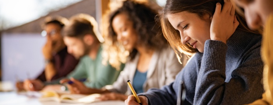 Les études après un bac axé économique